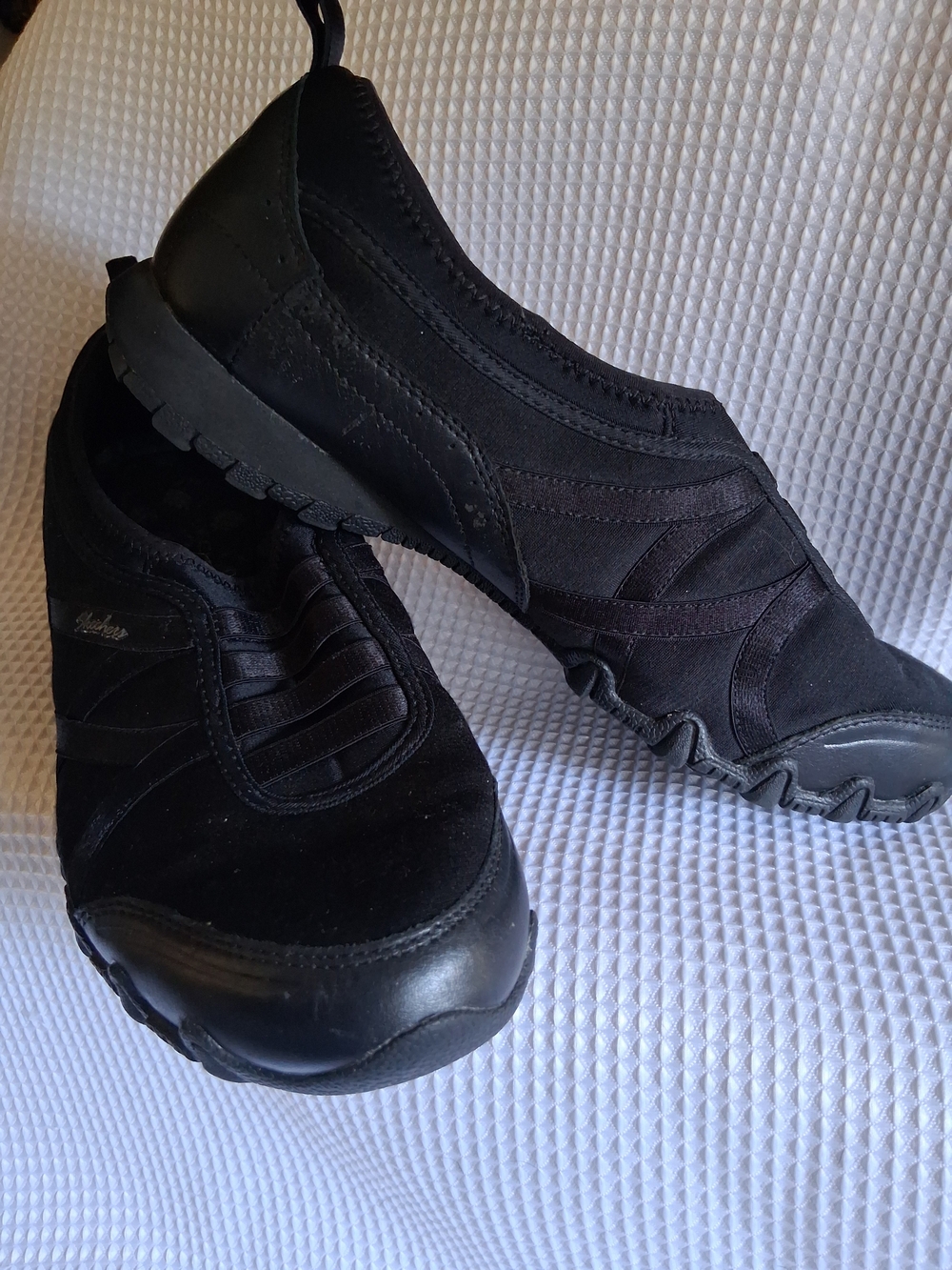 Skechers Relaxed Fit Bikers Satin Dream Black Slip- On Sneakers Size 7